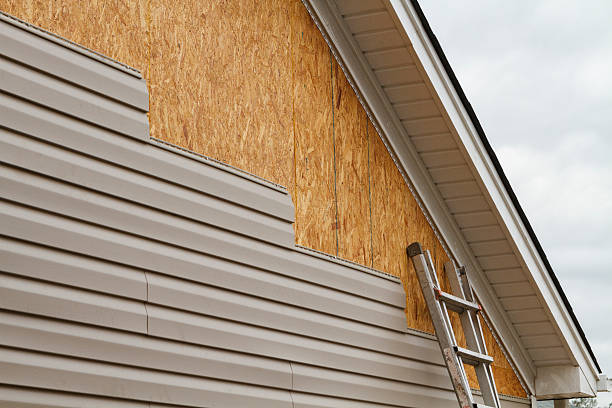 24/7 Emergency Siding Repair experts in Columbiana, OH